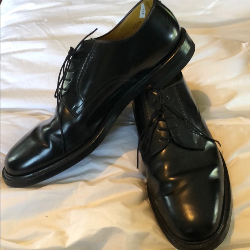 Regal men’s dress shoes. Size 15. Brand new.